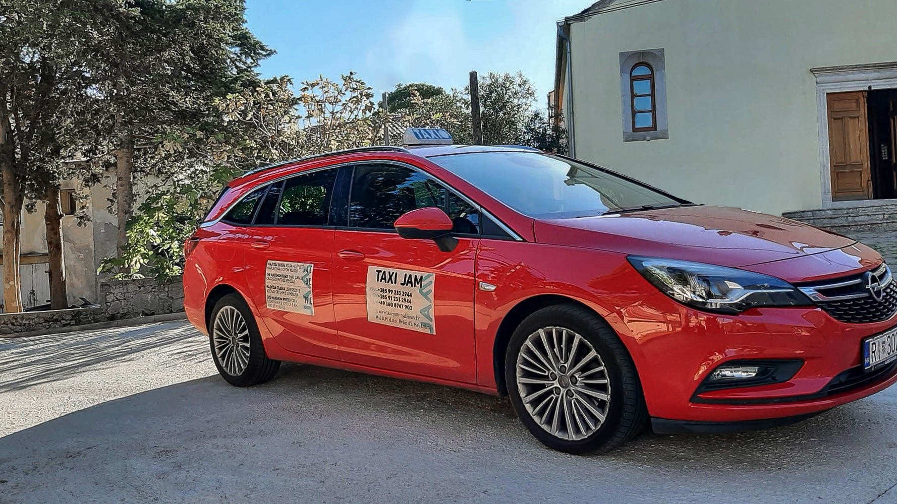 Taxi JAM osobno vozilo Astra, Mali Lošinj
